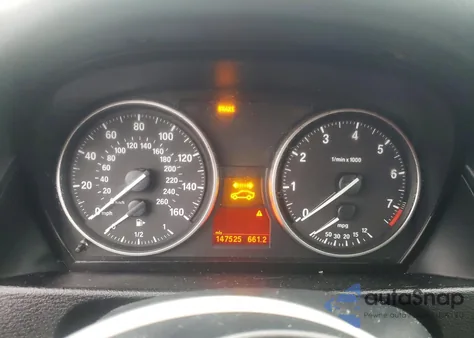 2015 BMW X1 xDrive28I z USA, uszkodzony, nr VIN WBAVL1C54FVY25087